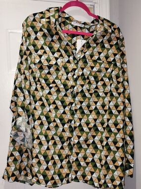 Lovely NWT Blouse